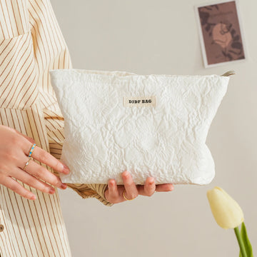 Women’s Makeup Bag - White roses