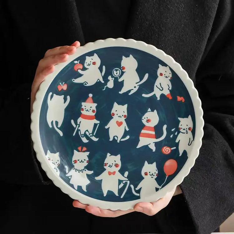 Hand-painted Japanese style cat ceramic plate