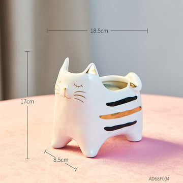 ceramic cat vase  and ornament vase high 17cm