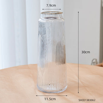 minimalist flower vase c