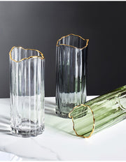 minimalist flower vase