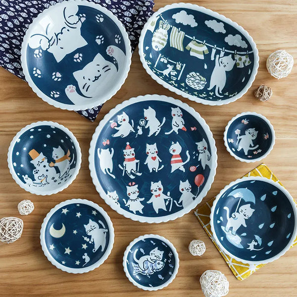 Hand-painted Japanese style cat ceramic plate