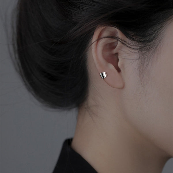 Minimalist silver earrings