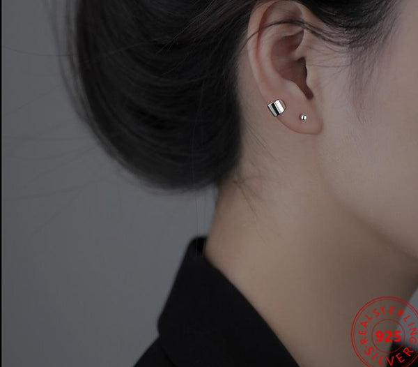 Minimalist earrings