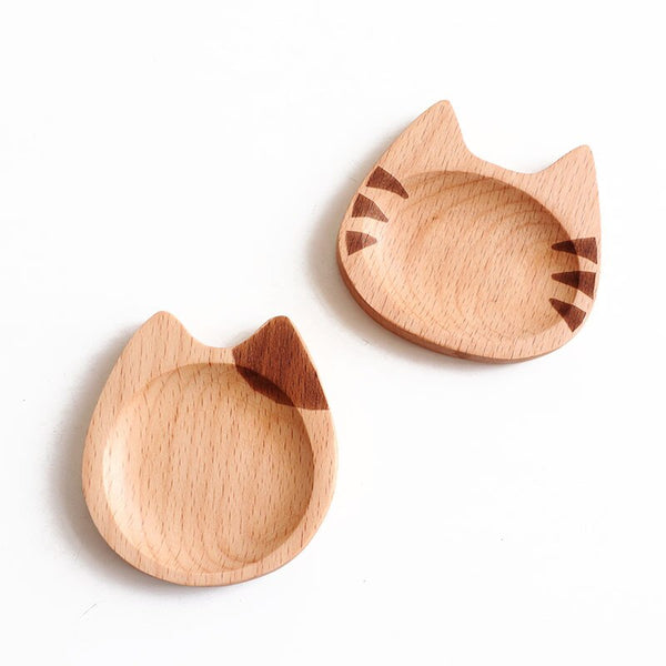 small wooden plates