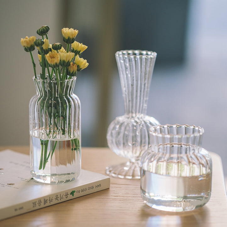 minimalist set of 3 vases