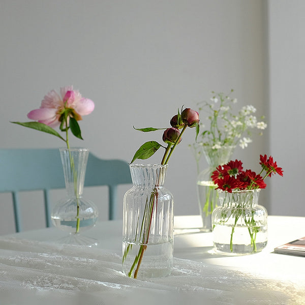 minimalist set of 3 vases